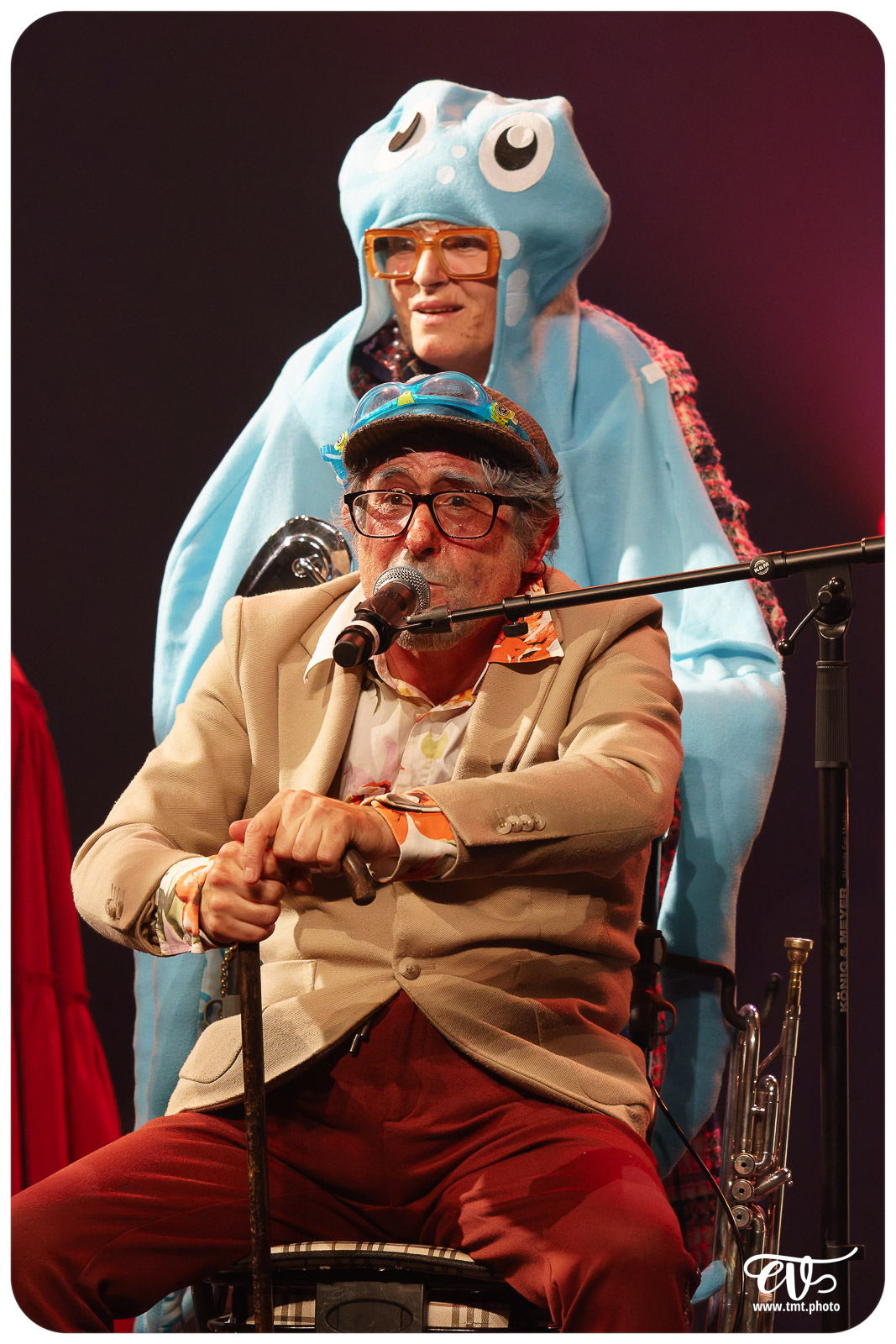 LES GAUFRETTES (CIE JACQUELINE CAMBOUIS)